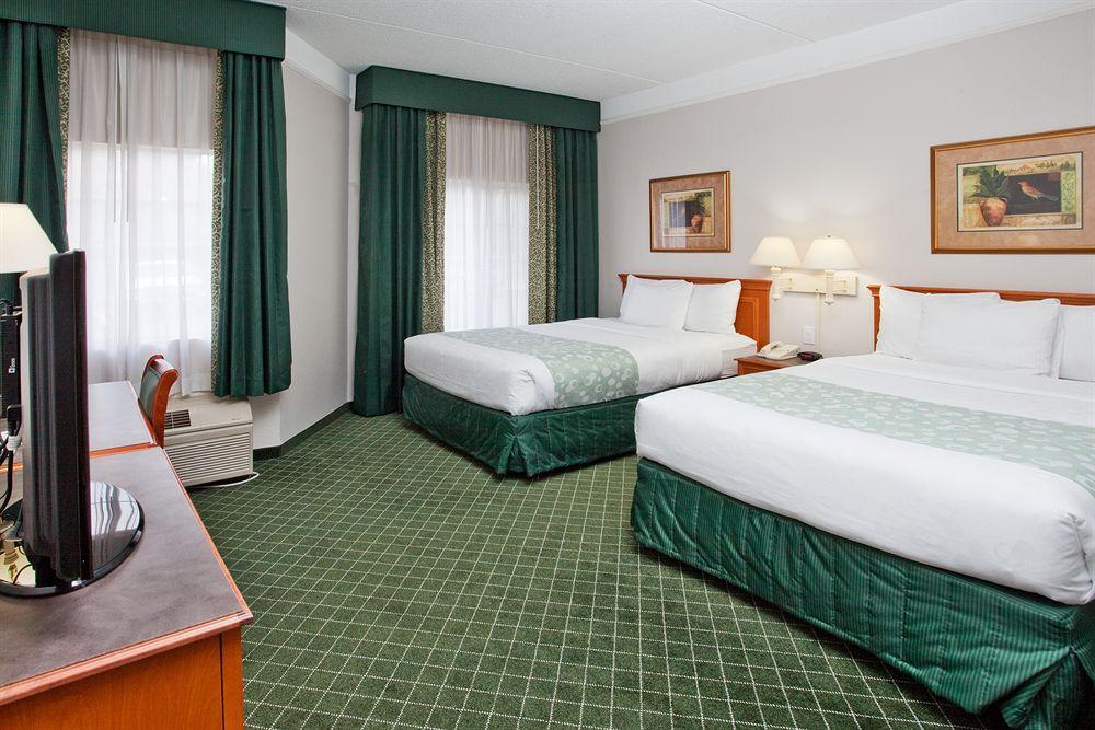 Hotel La Quinta By Wyndham Raleigh Durham Intl Ap à Morrisville Extérieur photo