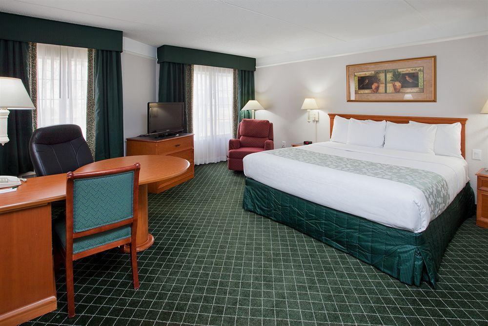 Hotel La Quinta By Wyndham Raleigh Durham Intl Ap à Morrisville Extérieur photo